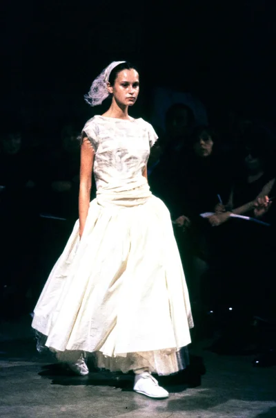 Look 16